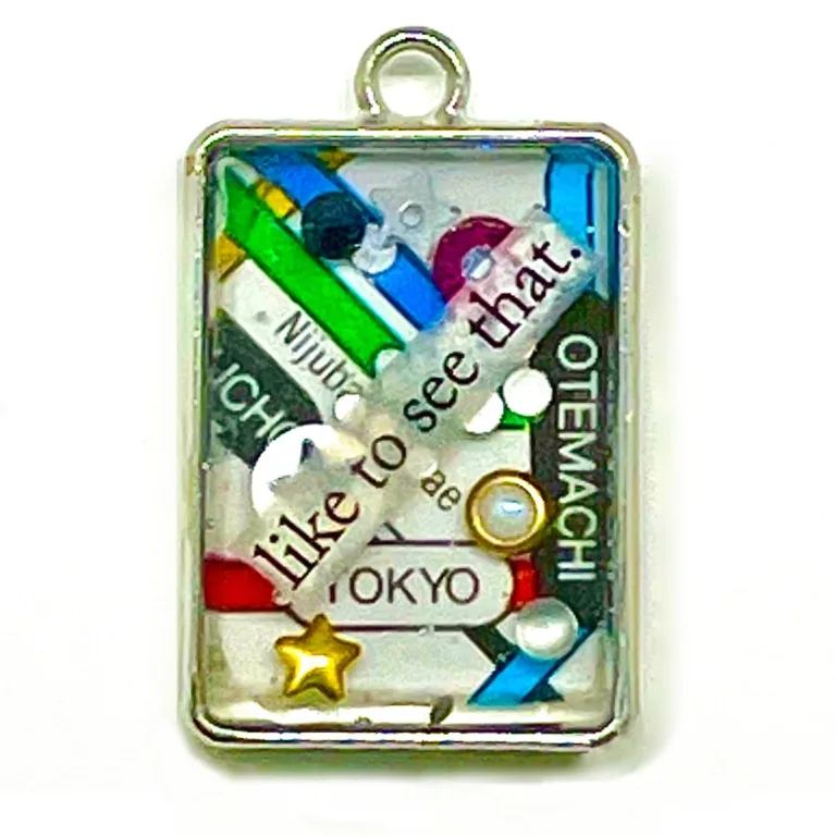 Charm School: Resin Charm-Making Workshop