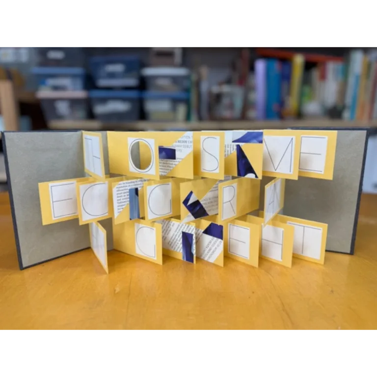 Craft your own Creative Flag Book